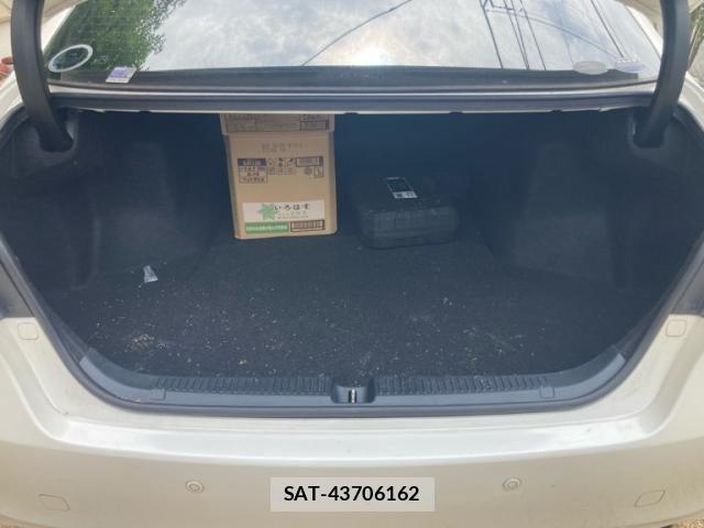 Toyota MARK X 2010-02 8830084-7