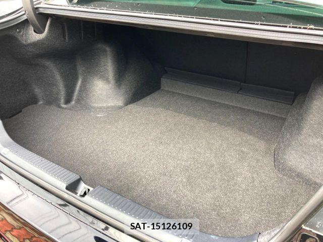 Toyota MARK X 2016-04 8830083-9