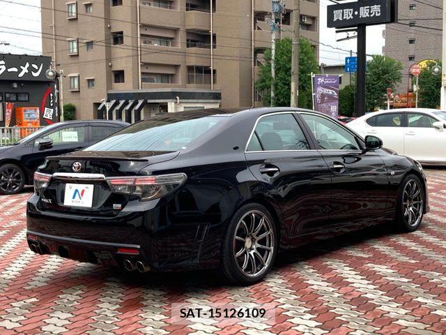 Toyota MARK X 2016-04 8830083-16