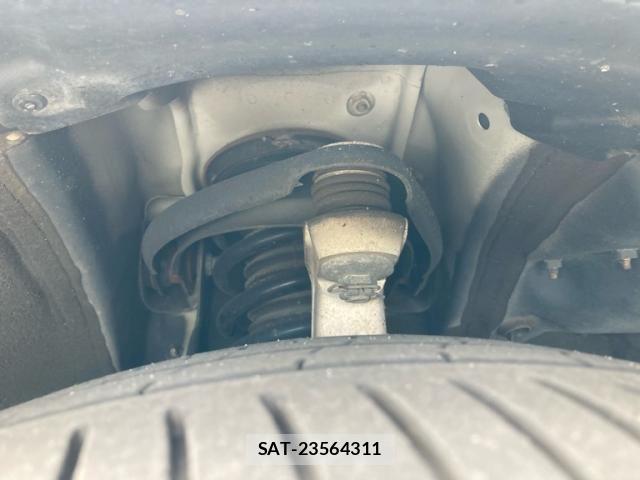 Toyota MARK X 2012-05 8849663-7