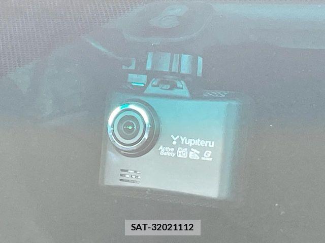 Toyota MARK X 2013-07 8849659-7