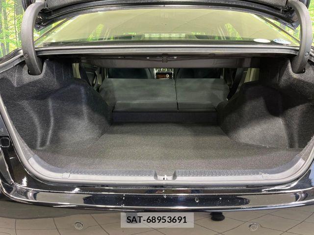 Toyota MARK X 2012-03 8849661-10