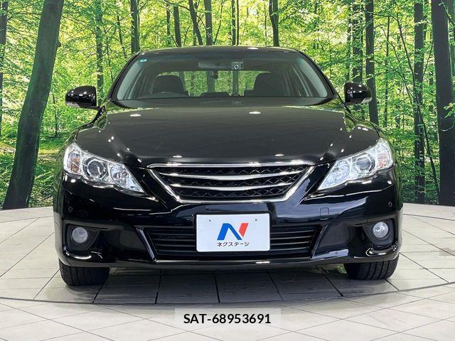 Toyota MARK X 2012-03 8849661-14