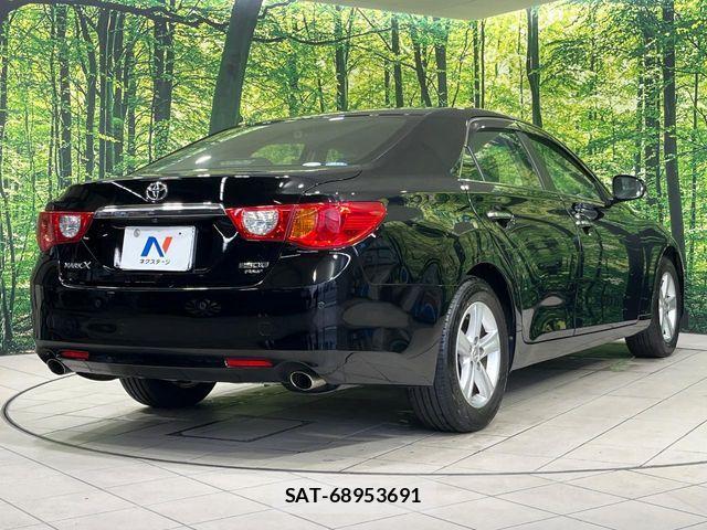 Toyota MARK X 2012-03 8849661-17