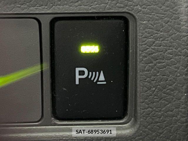 Toyota MARK X 2012-03 8849661-4