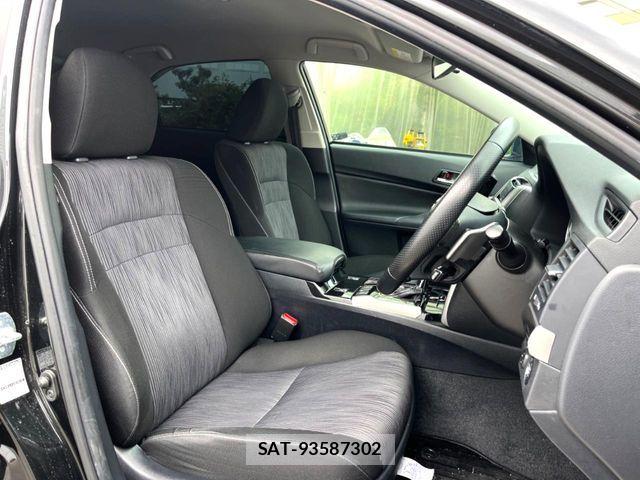 Toyota MARK X 2018-06 8849235-10