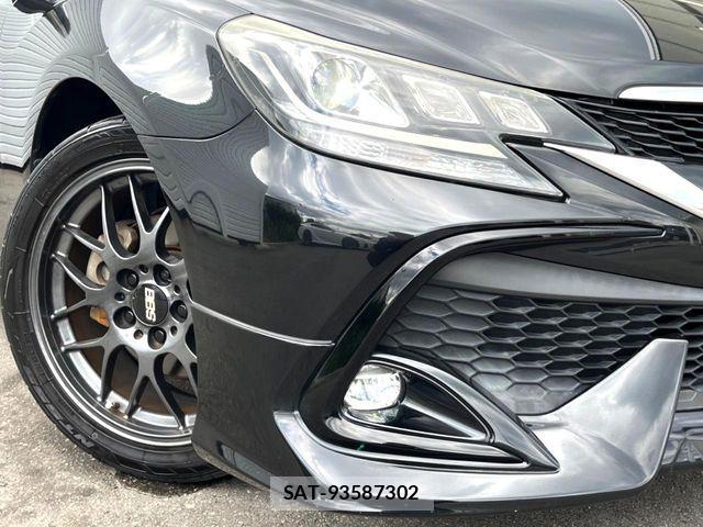 Toyota MARK X 2018-06 8849235-15