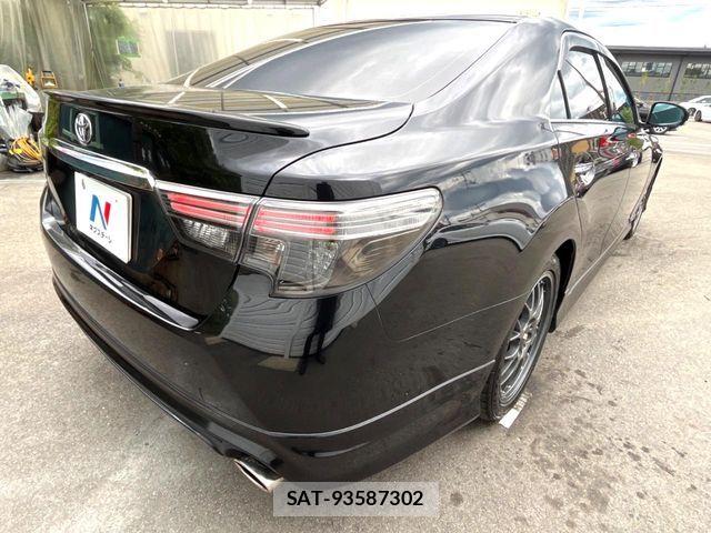 Toyota MARK X 2018-06 8849235-18