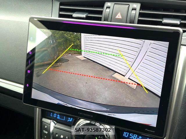 Toyota MARK X 2018-06 8849235-4