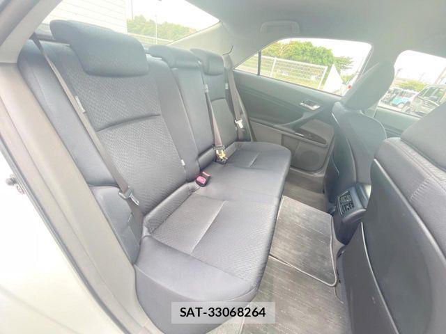 Toyota MARK X 2012-05 8871384-9