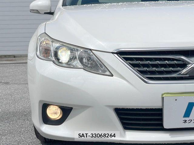 Toyota MARK X 2012-05 8871384-12