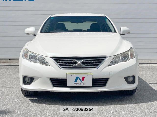 Toyota MARK X 2012-05 8871384-16