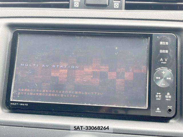 Toyota MARK X 2012-05 8871384-3