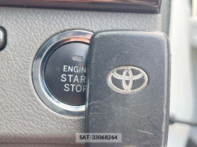 Toyota MARK X 2012-05 8871384-7