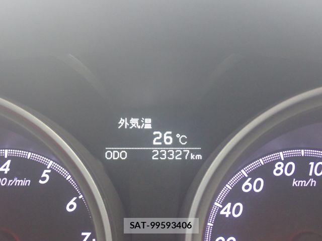 Toyota MARK X 2017-10 8871383-13