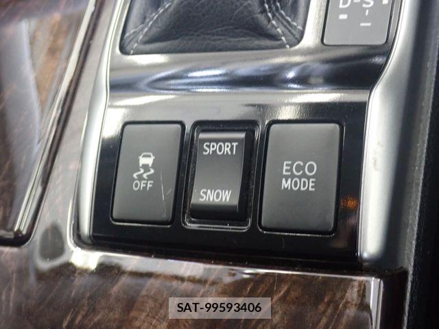 Toyota MARK X 2017-10 8871383-19