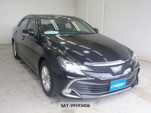 Toyota MARK X 2017-10 8871383-3