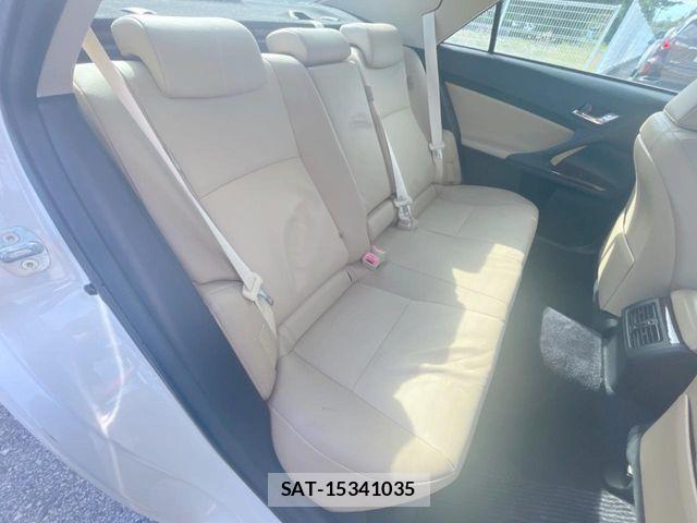 Toyota MARK X 2013-02 8880611-9