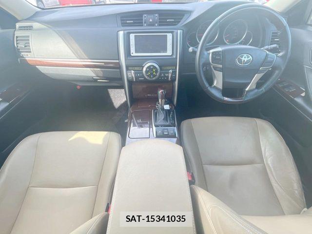 Toyota MARK X 2013-02 8880611-1