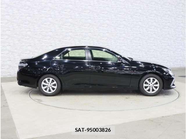 Toyota MARK X 2017-05 8880610-9
