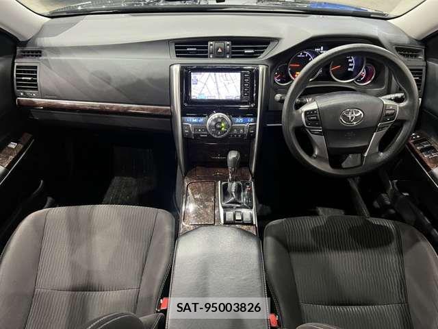 Toyota MARK X 2017-05 8880610-18