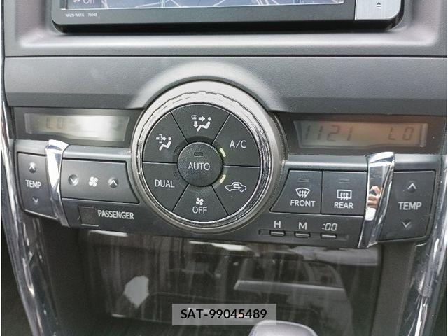 Toyota MARK X 2012-03 8880613-18