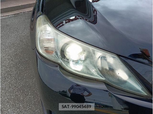Toyota MARK X 2012-03 8880613-26