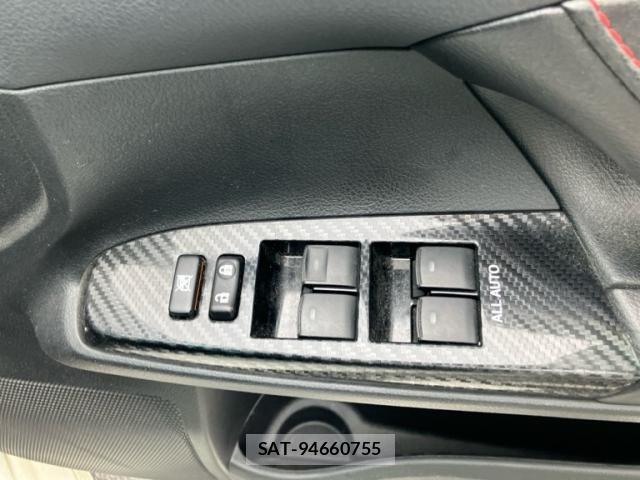 Toyota MARK X 2013-07 8880609-18