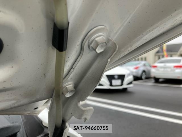 Toyota MARK X 2013-07 8880609-22