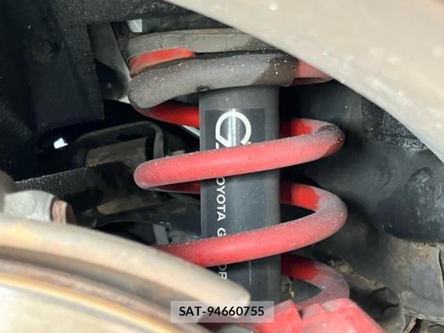 Toyota MARK X 2013-07 8880609-28