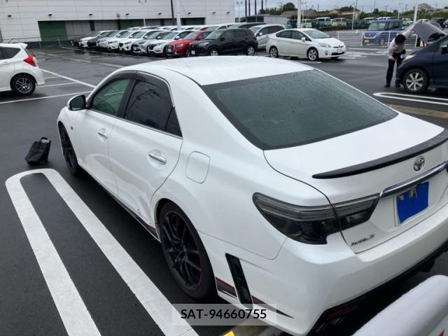 Toyota MARK X 2013-07 8880609-4