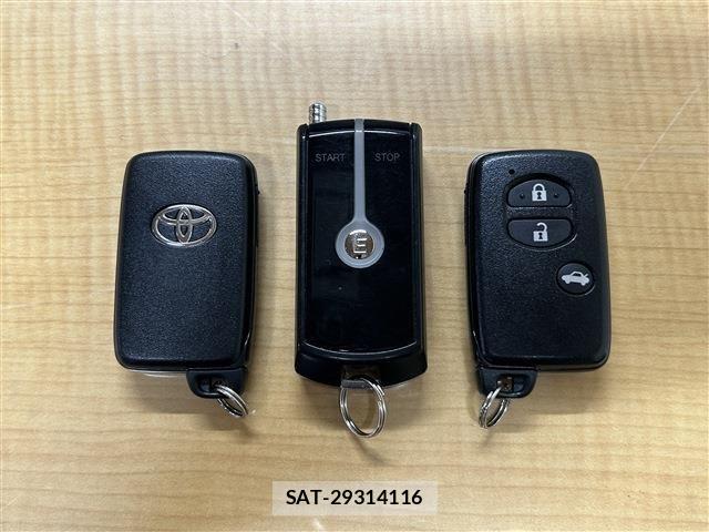 Toyota MARK X 2013-03 8880612-29