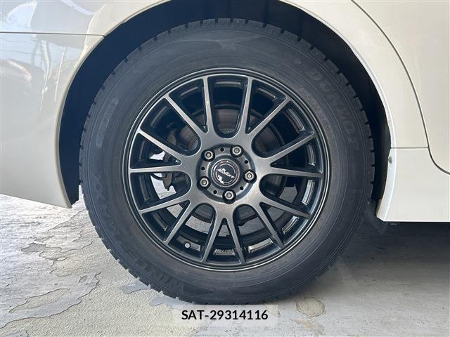 Toyota MARK X 2013-03 8880612-8