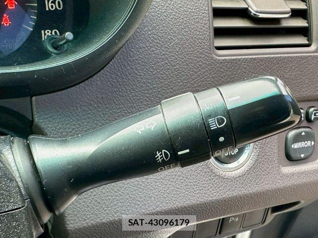 Toyota MARK X 2008-12 1422106-9