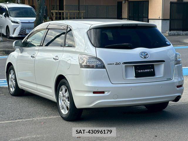 Toyota MARK X 2008-12 1422106-12
