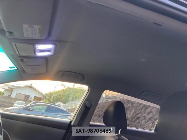 Toyota MARK X 2010-09 6907964-12