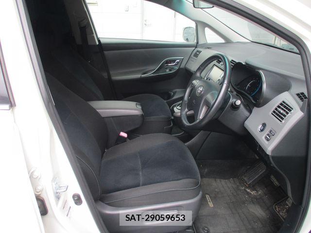 Toyota MARK X 2011-06 7358616-11