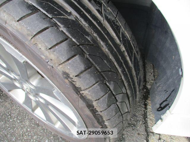Toyota MARK X 2011-06 7358616-21
