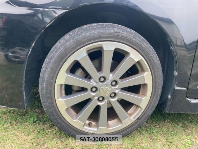 Toyota MARK X 2011-07 7455536-13
