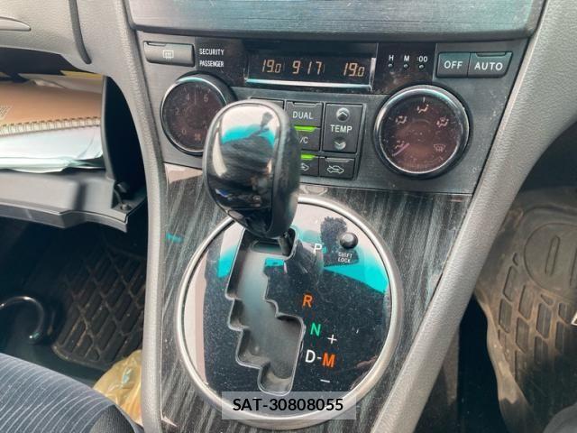 Toyota MARK X 2011-07 7455536-19