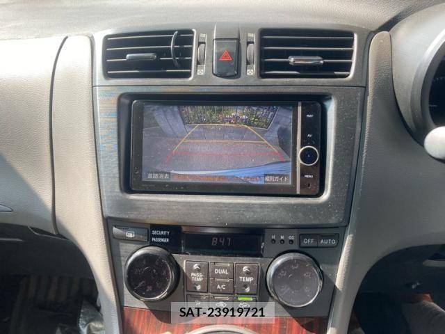 Toyota MARK X 2012-06 7455537-21