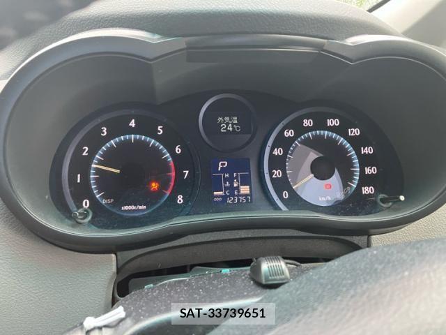 Toyota MARK X 2011-07 7962503-16