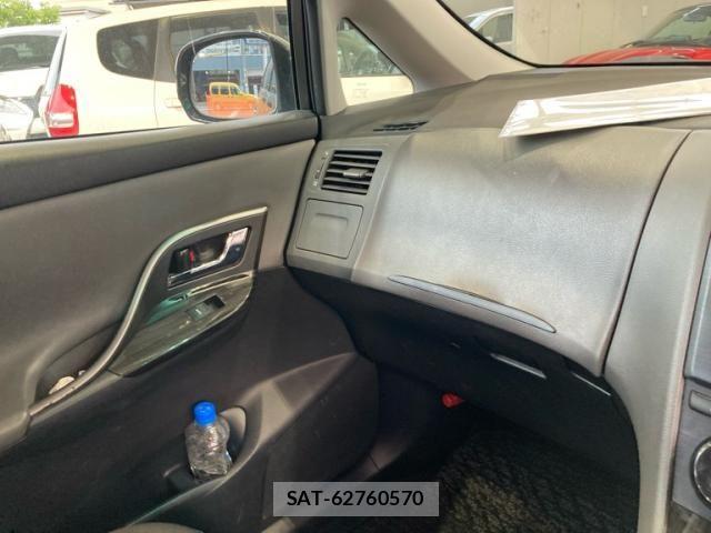 Toyota MARK X 2011-02 8230711-20