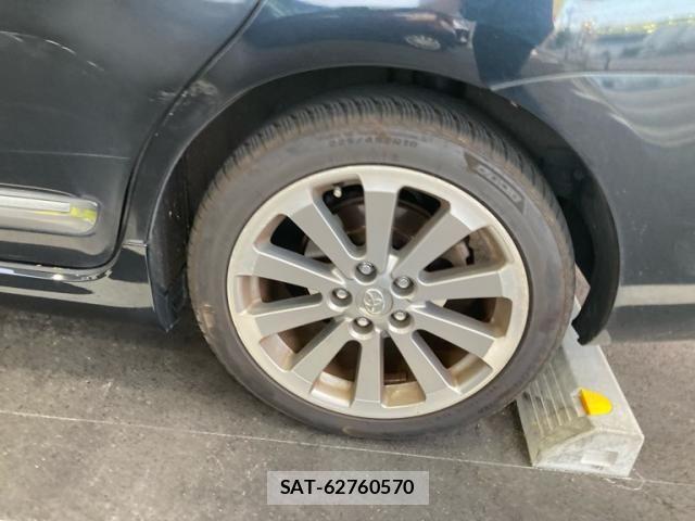 Toyota MARK X 2011-02 8230711-8