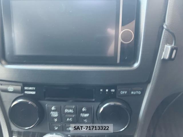 Toyota MARK X 2012-08 8230699-15