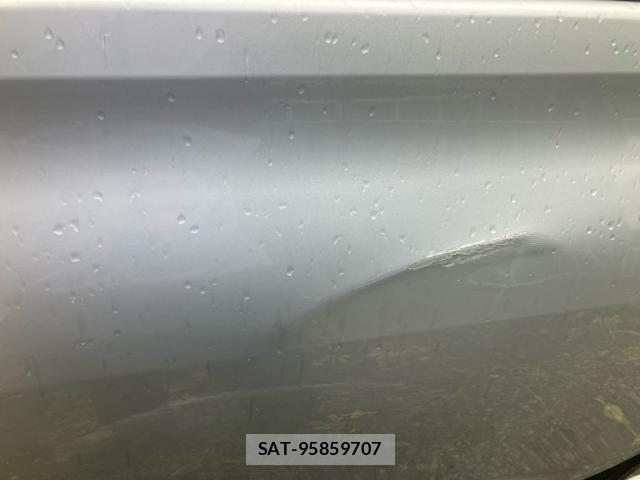 Toyota MARK X 2012-11 8245798-11
