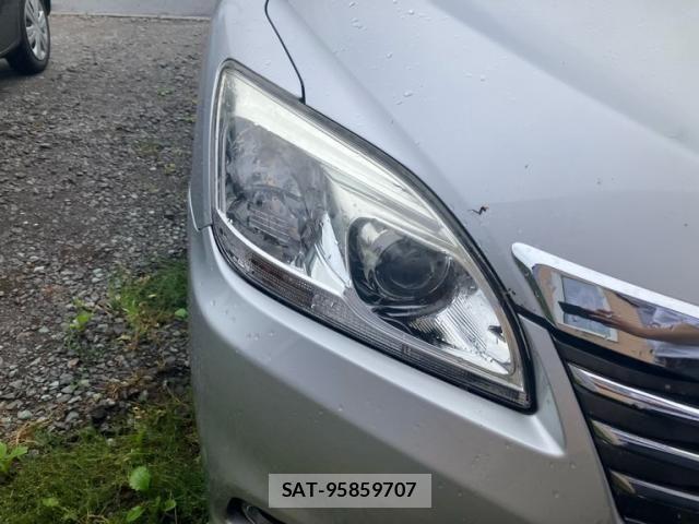 Toyota MARK X 2012-11 8245798-2