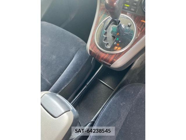 Toyota MARK X 2013-02 8336658-19