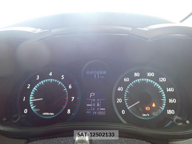 Toyota MARK X 2011-07 8336657-12