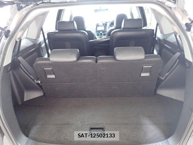 Toyota MARK X 2011-07 8336657-25